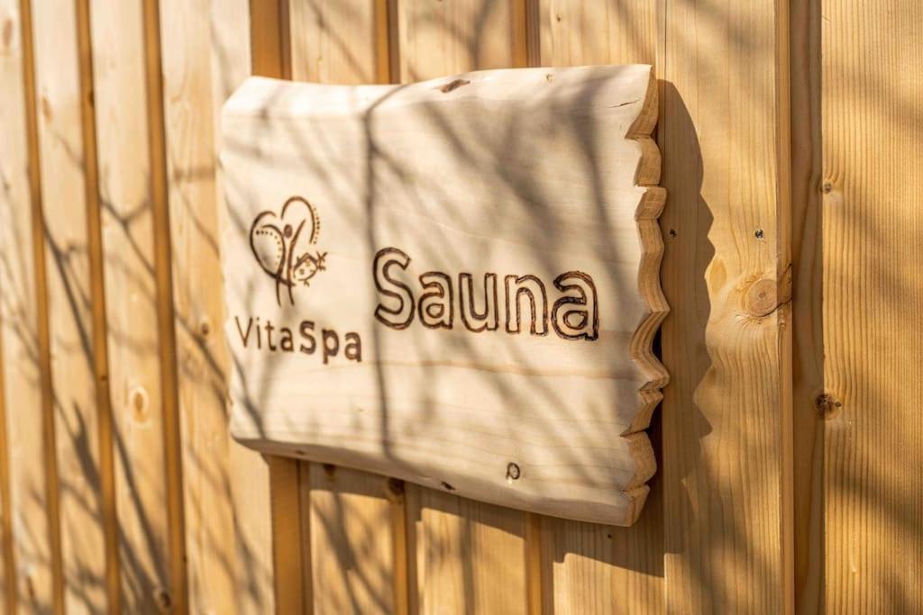 Chalet Vitaspa - Whirlpool & Sauna Privatspa ペグニッツ エクステリア 写真