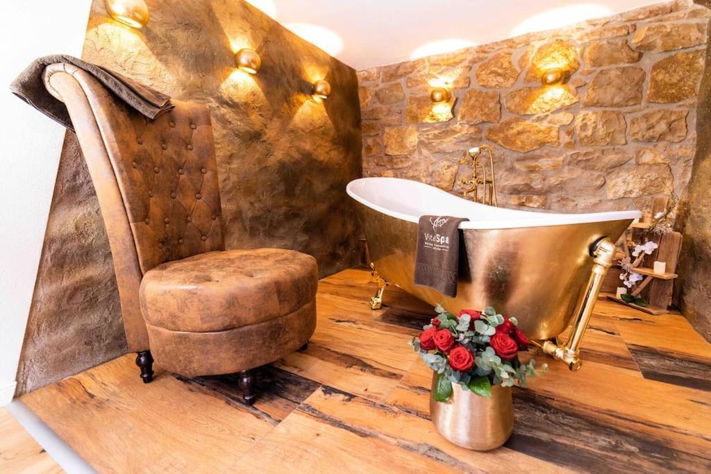 Chalet Vitaspa - Whirlpool & Sauna Privatspa ペグニッツ エクステリア 写真