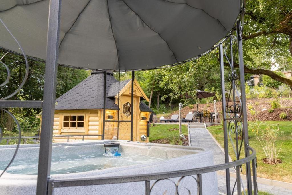 Chalet Vitaspa - Whirlpool & Sauna Privatspa ペグニッツ エクステリア 写真