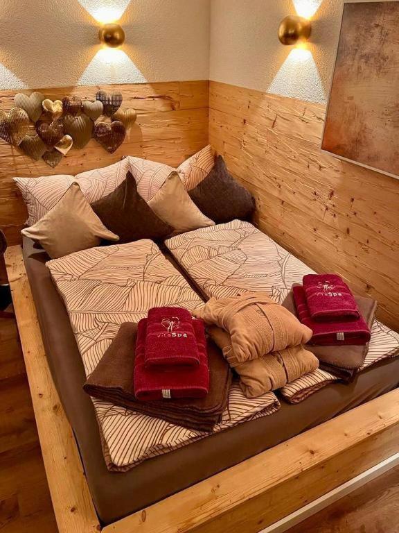 Chalet Vitaspa - Whirlpool & Sauna Privatspa ペグニッツ エクステリア 写真